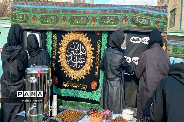 برپایی موکب بمناسبت دهه فاطمیه در دبیرستان دخترانه پرالک