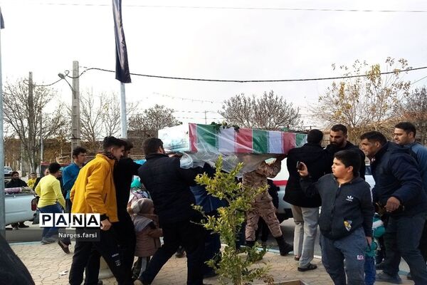 تشییع پیکر شهید گمنام در روستای باقرآباد قم