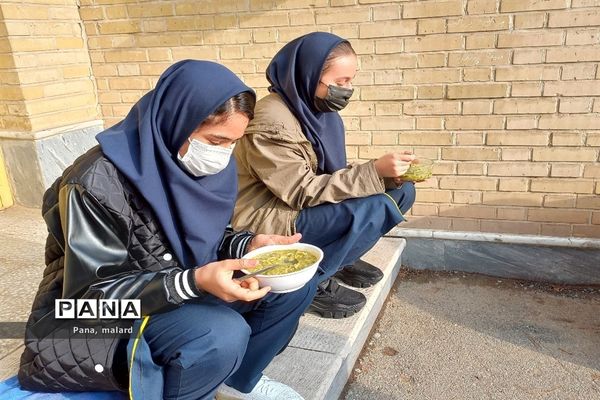 اجرای برنامه‌های مذهبی مدارس ملارد در ایام فاطمیه