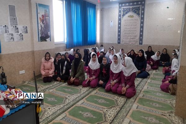 اجرای برنامه‌های مذهبی مدارس ملارد در ایام فاطمیه