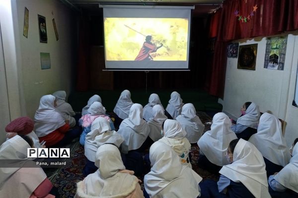 اجرای برنامه‌های مذهبی مدارس ملارد در ایام فاطمیه