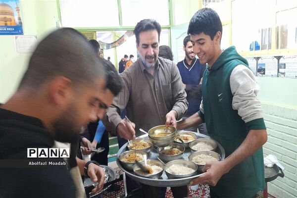 مراسم عزاداری فاطمی در دبیرستان آیت الله خامنه‌ای،کاشمر
