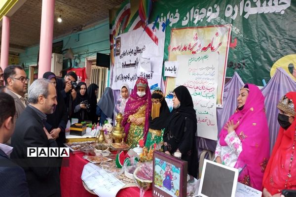 افتتاحیه جشنواره خوارزمی در دبیرستان تشکیلاتی پاینده ناحیه یک اهواز