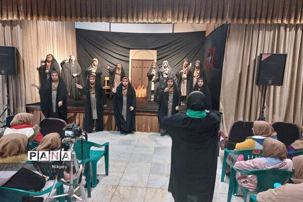 بزرگداشت شهادت حضرت فاطمه(س) در دبیرستان حجاب منطقه ۱۳