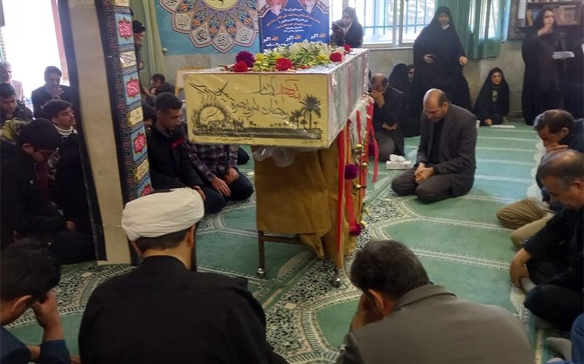 مراسم وداع و تشییع شهید گمنام دفاع مقدس در آموزش و پرورش ناحیه ۳ استان اصفهان/فیلم
