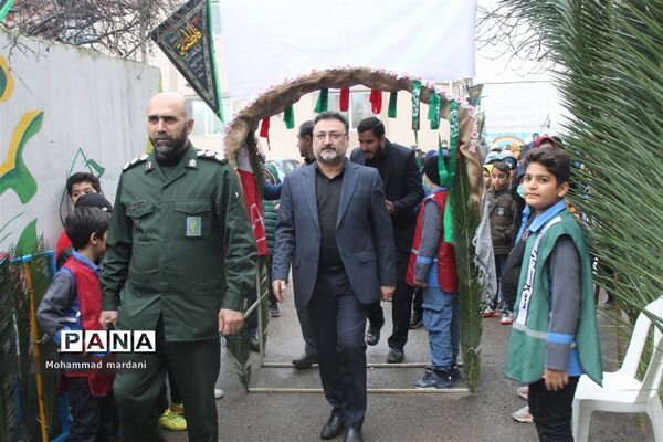 به صدا درآمدن زنگ استقبال از لاله‌های سرخ در ساری