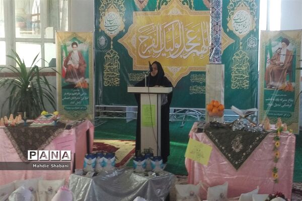 مراسم جشن تکلیف دانش‌آموزان در امامزاده سید محمد (ع) کاشمر