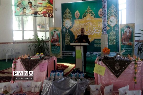 مراسم جشن تکلیف دانش‌آموزان در امامزاده سید محمد (ع) کاشمر
