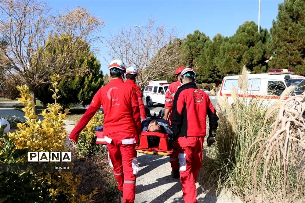 مانورسراسری ایمنی بمناسبت سالروز حادثه زلزله بم در خراسان جنوبی