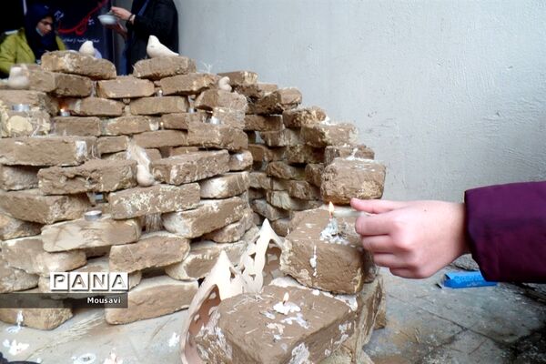 برگزاری ایستگاه صلواتی در دبیرستان فرزانگان 4 منطقه 13