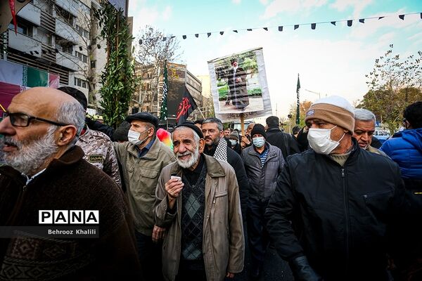 تشییع پیکر ۲۰۰ شهید گمنام دفاع مقدس در تهران