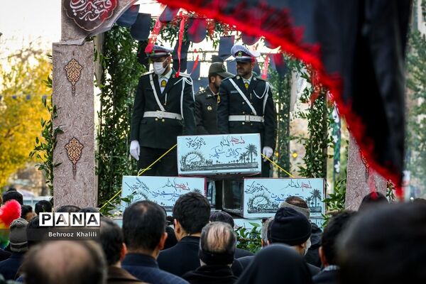 تشییع پیکر ۲۰۰ شهید گمنام دفاع مقدس در تهران