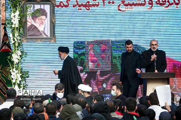 تشییع پیکر ۲۰۰ شهید گمنام دفاع مقدس در تهران