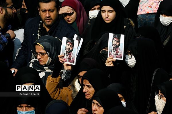 تشییع پیکر ۲۰۰ شهید گمنام دفاع مقدس در تهران