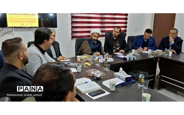 نگاه صاحبان صنایع، تربیت نیروی متخصص از آموزش و پرورش و از میان دانش آموزان باشد