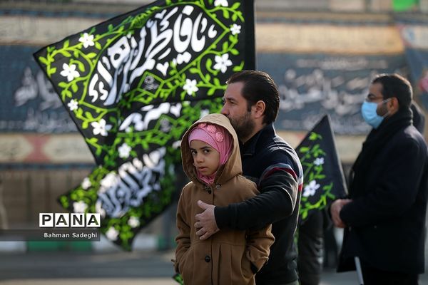 اجتماع فاطمیون در میدان هفت تیر