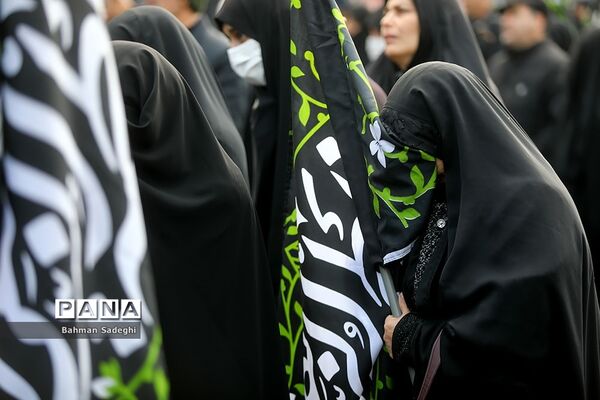 اجتماع فاطمیون در میدان هفت تیر