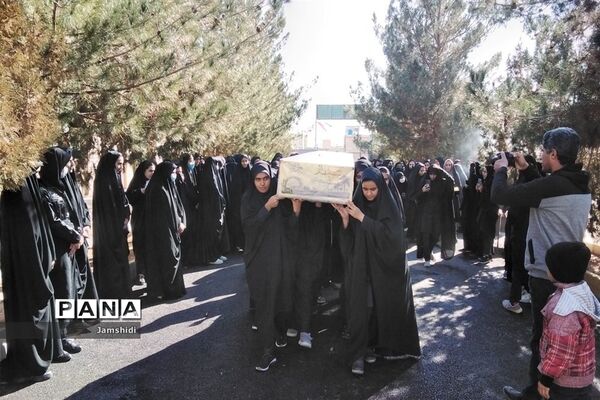 مراسم وداع شهید گمنام در مدارس بخش جرقویه علیا