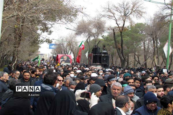 تشییع پیکر پاک شهدا گمنام در سالروز شهادت حضرت زهرا (س) در اصفهان