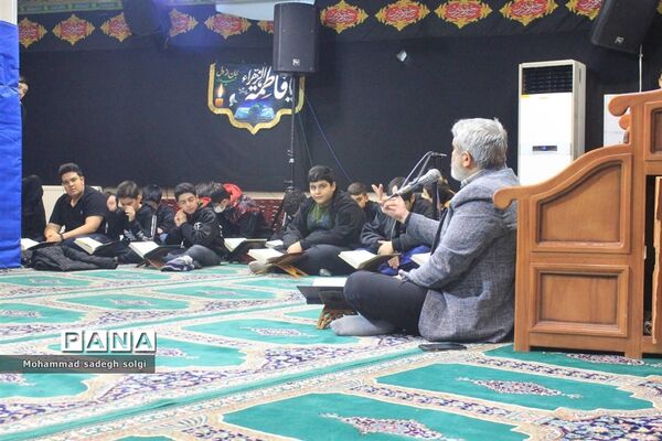 برگزاری مراسم  عزاداری شهادت حضرت فاطمه زهرا (س)در دبیرستان علامه حلی ۴ منطقه ۱۴