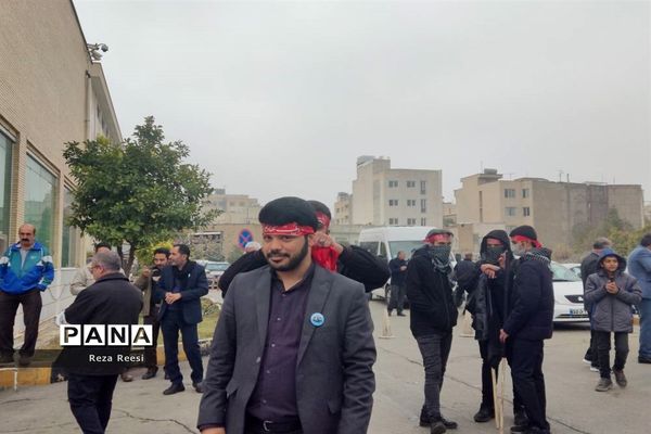 مراسم تشییع شهید گمنام دانش‌آموز در روز شهادت حضرت فاطمه (س) در فارس