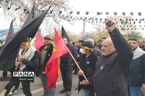 مراسم تشییع هشت تن از شهدای گمنام دوران دفاع مقدس در شیراز