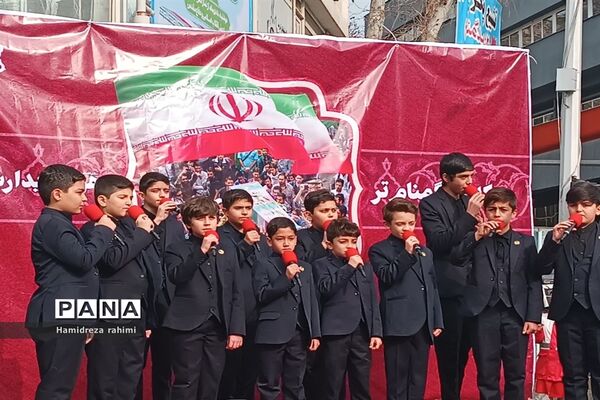 تشییع پیکر مطهر ٢٠٠ شهید گمنام در تهران