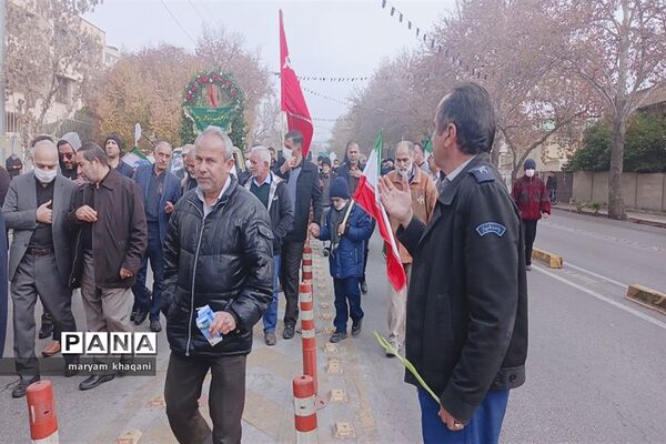 تشییع هشت شهید گمنام در شیراز