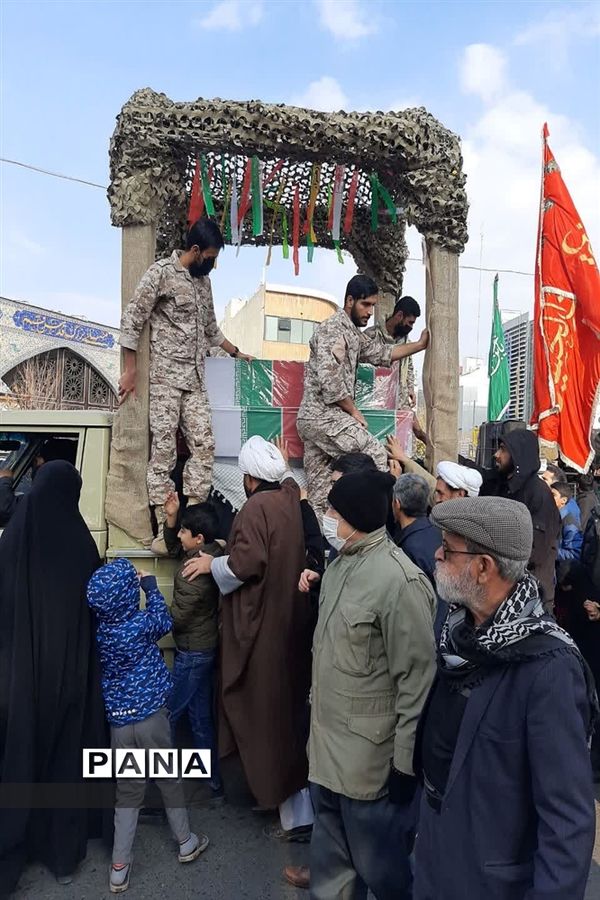 مراسم تشییع پیکر 6 شهید گمنام دفاع مقدس در قم