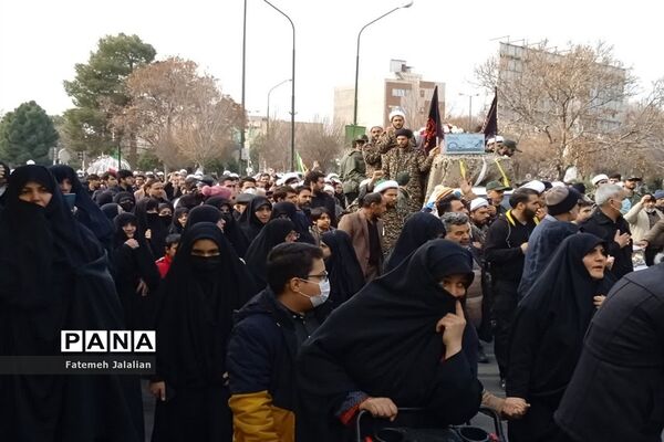 تشییع و خاکسپاری شهدای گمنام در قم
