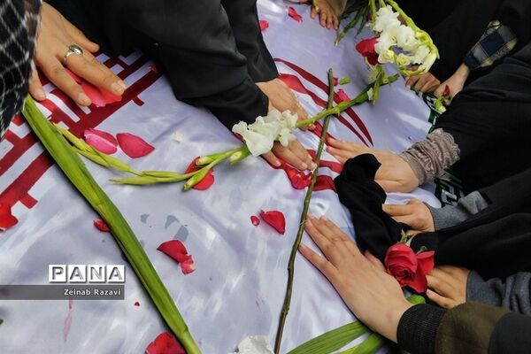 تشییع و خاکسپاری شهدای گمنام در قم