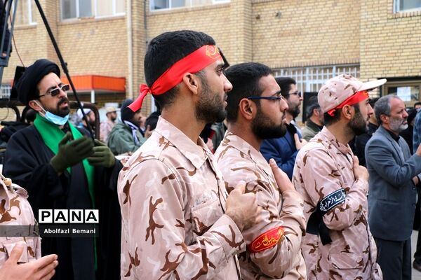 تشییع و خاکسپاری شهید گمنام 16 ساله در دانشگاه فرهنگیان قم