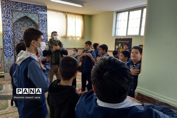 هیات‌ دانش‌آموزی دبستان ایمان رودهن در سوگ حضرت فاطمه(س)