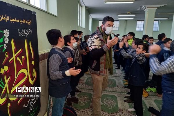 هیات‌ دانش‌آموزی دبستان ایمان رودهن در سوگ حضرت فاطمه(س)