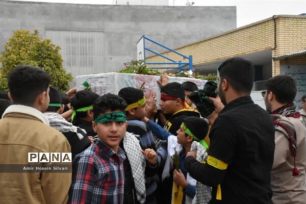 میهمانی شهید گمنام در مدارس جهرم