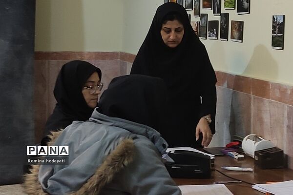 برگزاری منظم امتحانات دی‌ماه هنرستان مبتکران رودهن