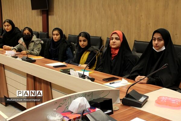 برگزاری انتخابات شورای دانش‌آموزی در بهارستان‌2