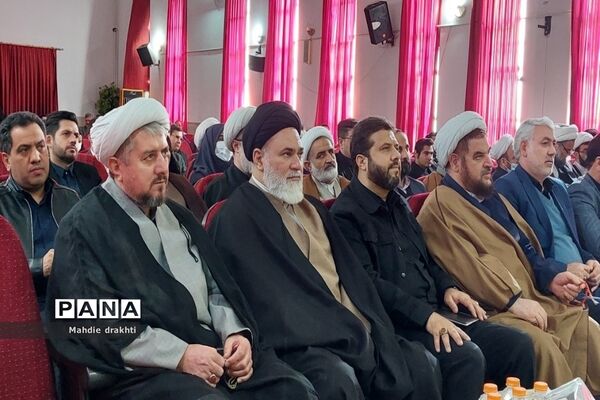 نشست روشنگری یوم الله ۹ دی در شهرستان بهارستان