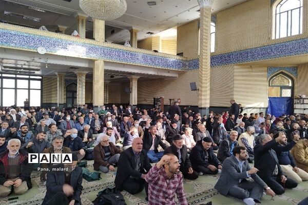 تجمع پرچمداران بصیرت در نمازجمعه ملارد