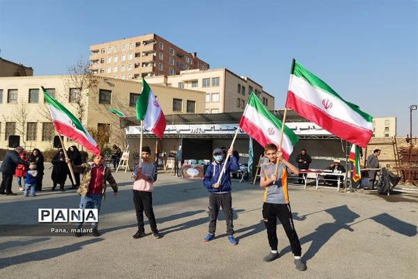 تجمع پرچمداران بصیرت در نمازجمعه ملارد