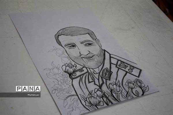 مسابقه نقاشی دانش‌آموزی در سالگرد شهادت حاج قاسم سلیمانی