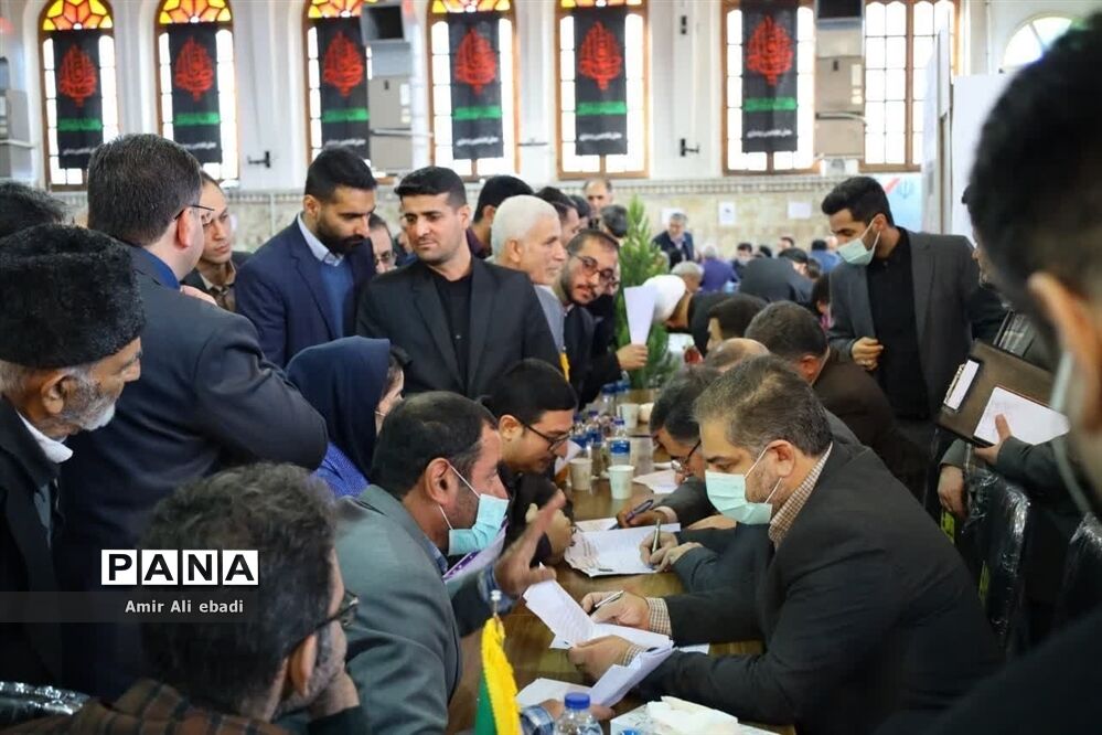 میز خدمت استاندار و مدیران دستگاه اجرایی استان مازندران