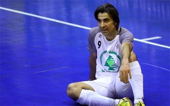 وحیدشمسایی: مربی خارجی به کار تیم ملی می‌آید