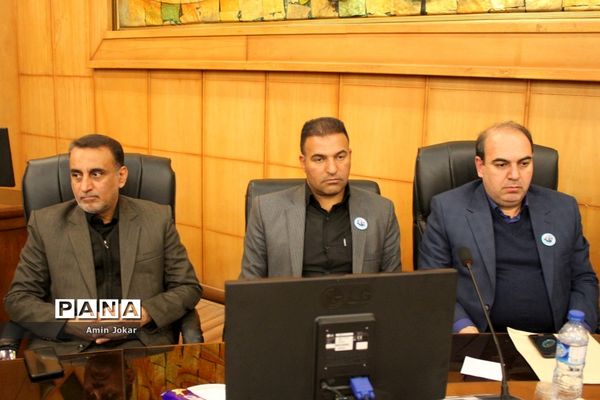 برگزاری گردهمایی فرهنگیان جوان استان فارس در شیراز