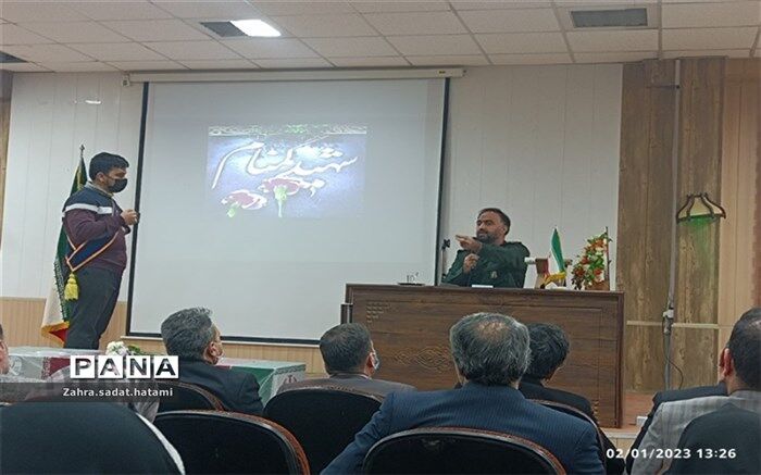 تبیین راه شهدا، کلید حل مشکلات است