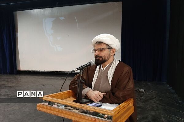 همایش تبیین مکتب حاج قاسم سلیمانی