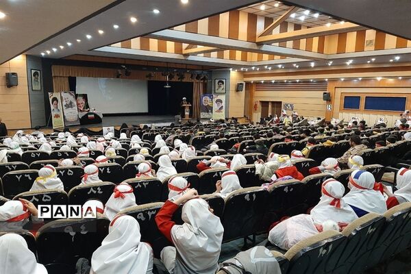 همایش تبیین مکتب حاج قاسم سلیمانی