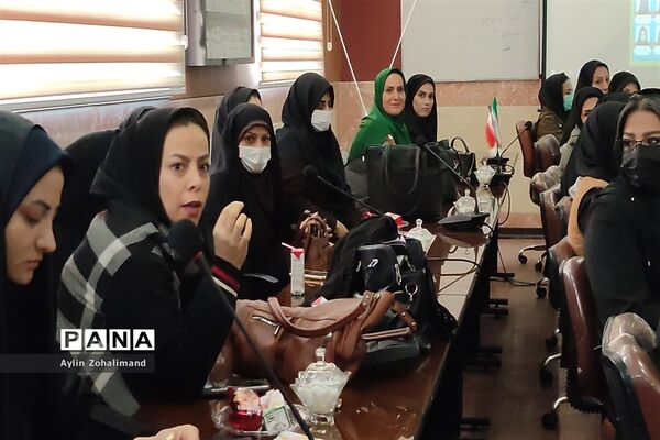 تجلیل از پژوهشگران برتر شهرستان رباط کریم