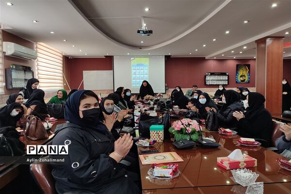 تجلیل از پژوهشگران برتر شهرستان رباط کریم