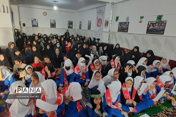 مراسم سومین ساگرد شهادت حاج قاسم سلیمانی توسط دانش‌آموزان دبستان شهید کمانی فشافویه